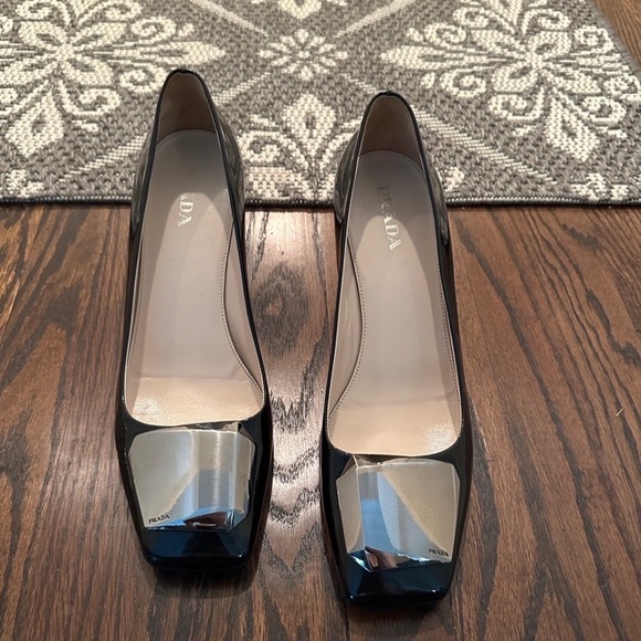 Prada Patent Leather Heels - Picture 4 of 9